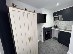 Photo 21- click for photo gallery